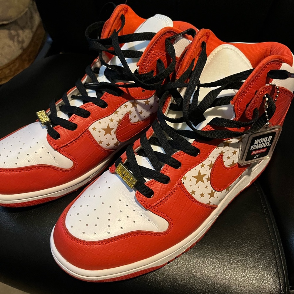 Nike sb Supreme dunks